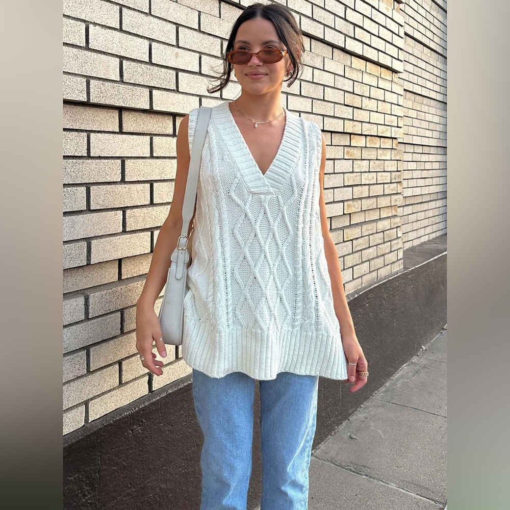 Show Me Your MuMu Reid Oversized Cable Knit Sweater Vest